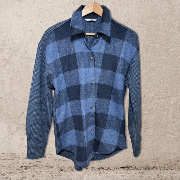 Steve Madden Blue Button Down Shirt - Picture 1 of 4